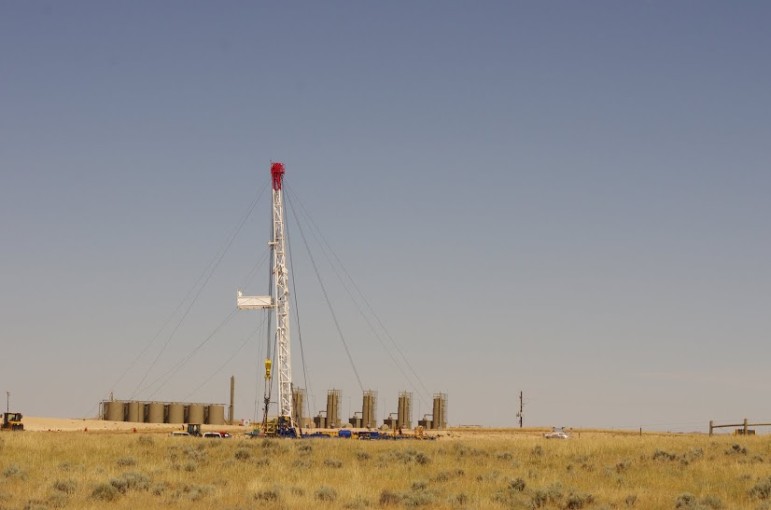 A drilling rig outside Douglas, Wyo. The U.S. EPA estimated that 29 percent of industrial methane emissions are linked to oil and gas production.
